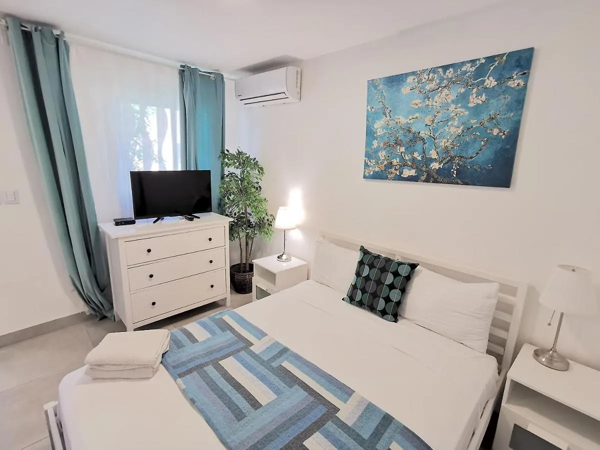 Long Term Villas & Apartments Vacation Rentals Bavaro Los Corales Punta Cana Dominikanska republiken
